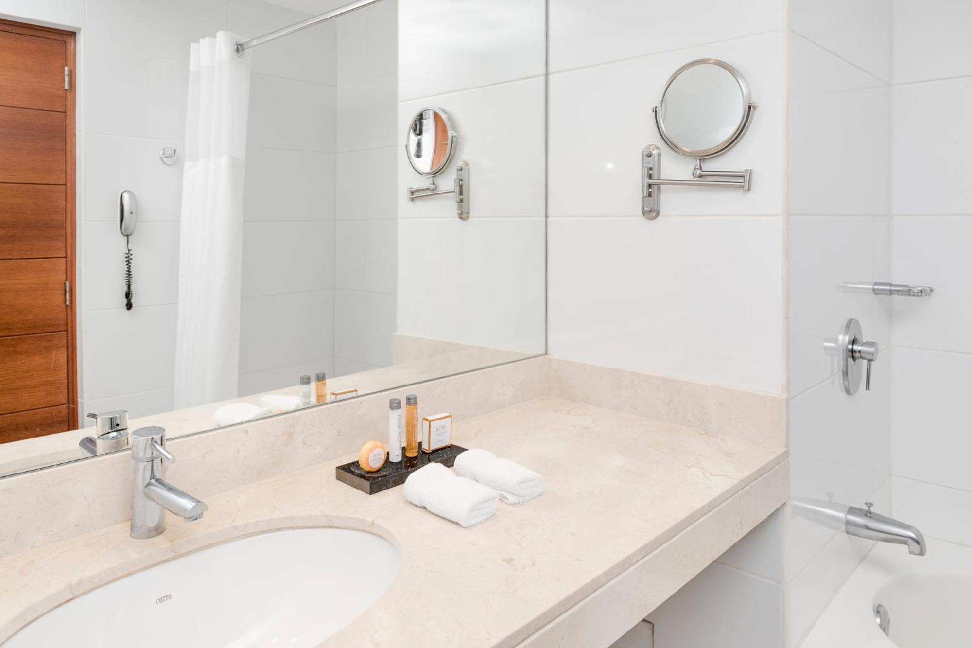 Wyndham Costa Del Sol Pucallpa Eksteriør bilde