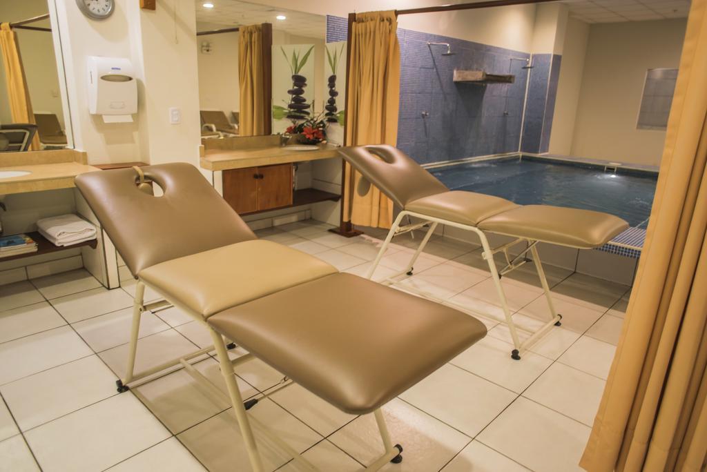 Wyndham Costa Del Sol Pucallpa Eksteriør bilde Massage tables