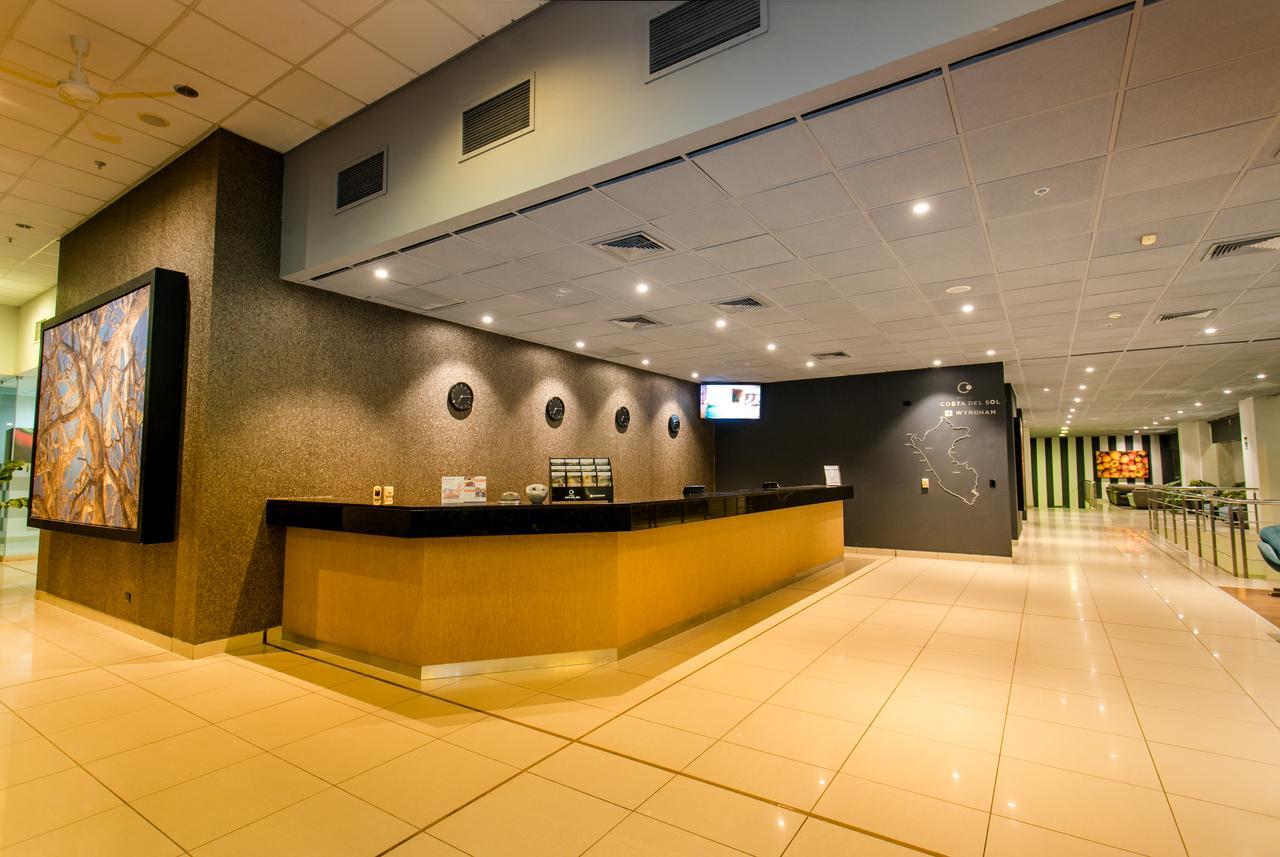 Wyndham Costa Del Sol Pucallpa Eksteriør bilde The Qantas First Lounge at Perth International Airport