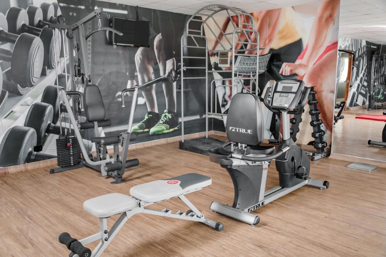 Wyndham Costa Del Sol Pucallpa Eksteriør bilde A typical gym