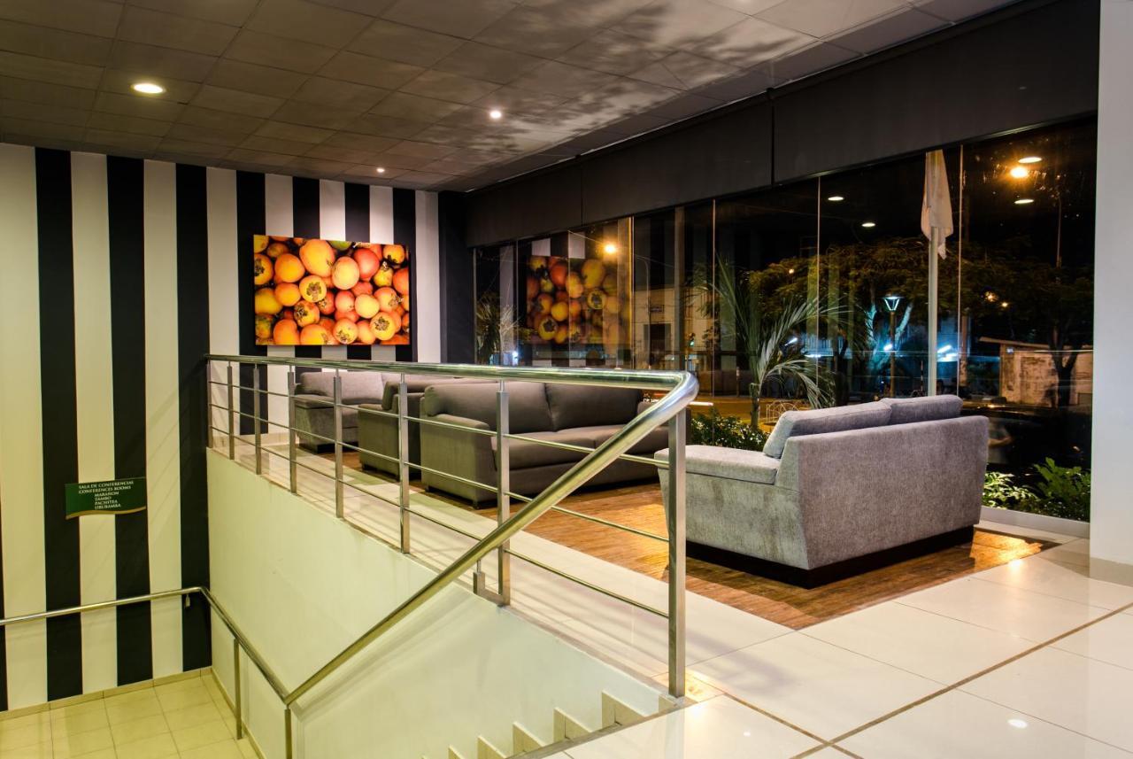 Wyndham Costa Del Sol Pucallpa Eksteriør bilde Lobby